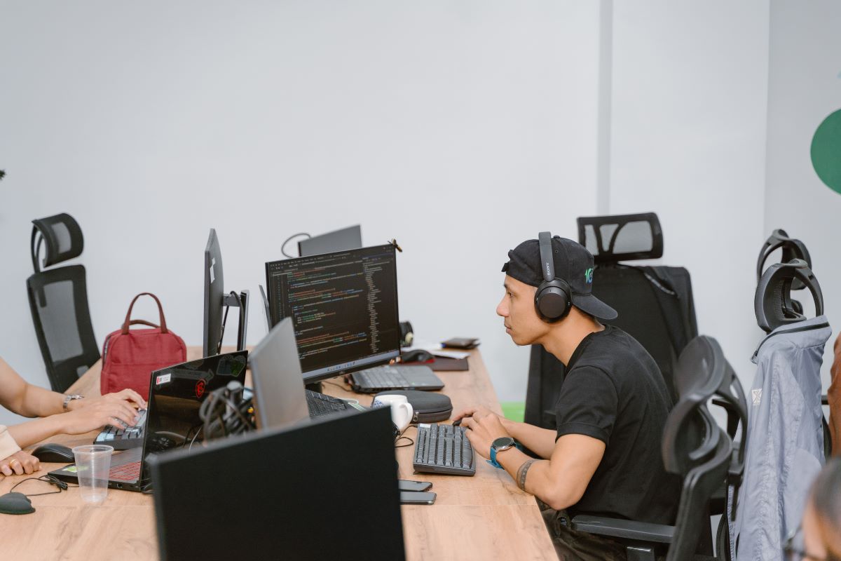 Who Owns IP (Intellectual Property) When Outsourcing Software Development?